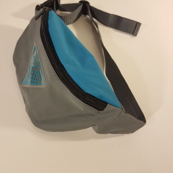 Pack-Up's 90's fanny pack - Picture 3 of 8